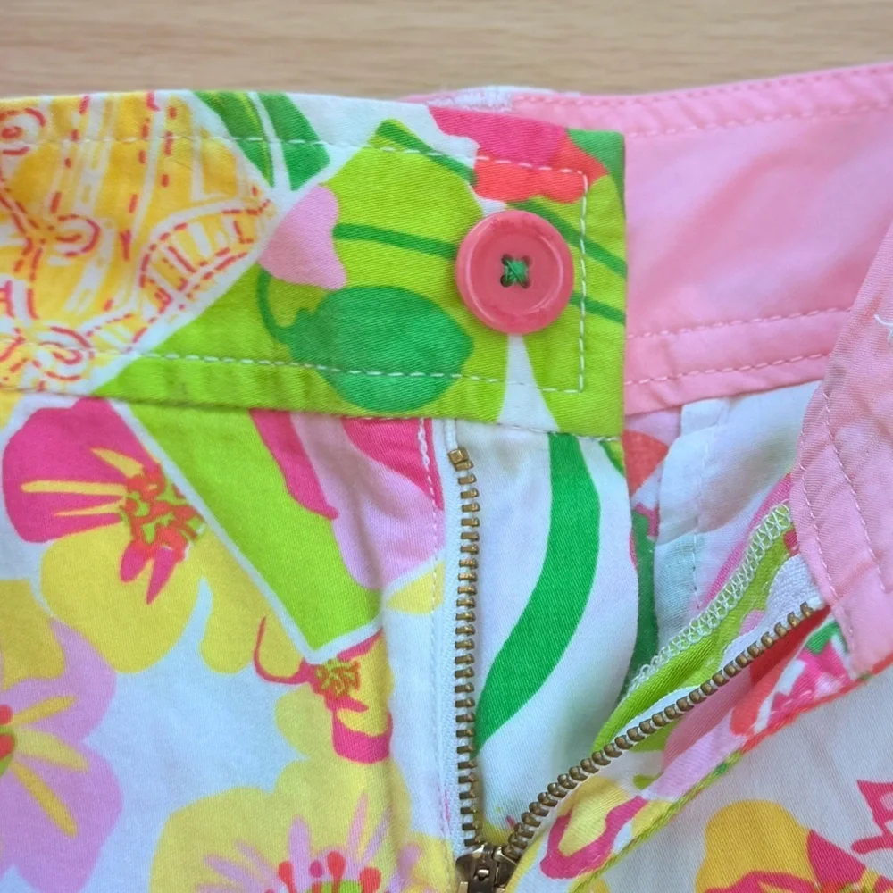 Lilly Pulitzer Fields Forever Mid Rise Callahan Shorts 100% Cotton Size 8 - Picture 4 of 10